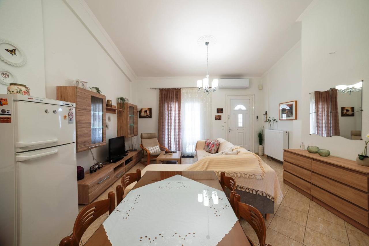 Porto Ofrynio Central Deluxe Golden Apartment Ofrinion Luaran gambar